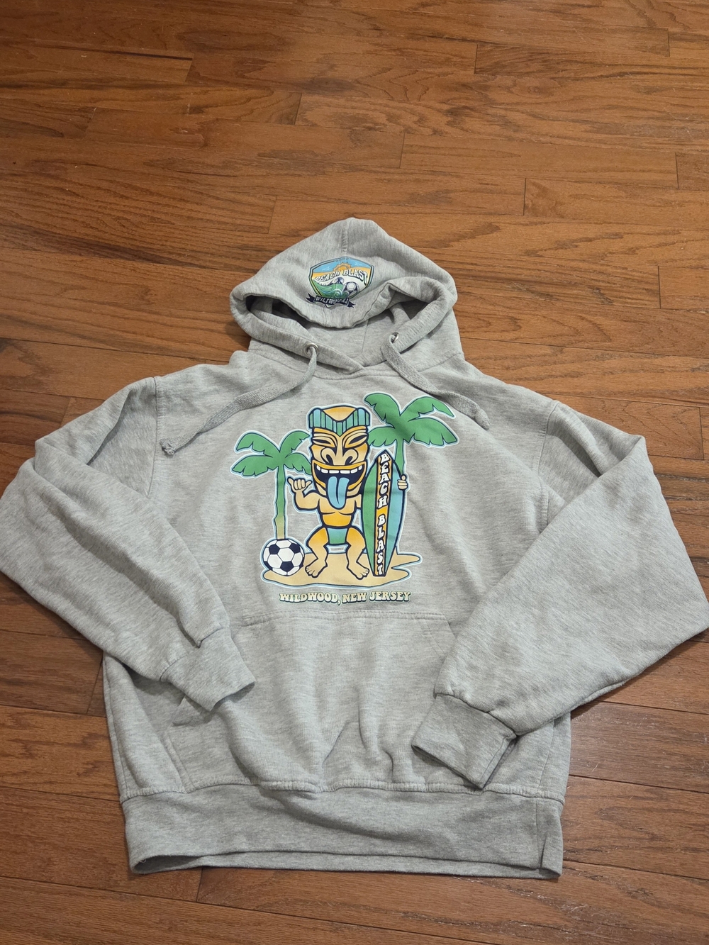 Women's Medium Wildwood NJ Tiki Hoodie